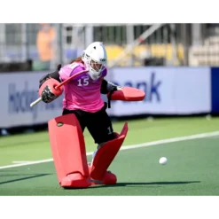 OBO Robo Hi-Rebound PLUS Legguards - Black -Hockey Club Shop obo robo hi rebound plus legguards black 4